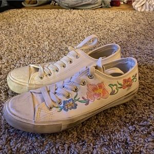 Worn White Flower Design Shoes